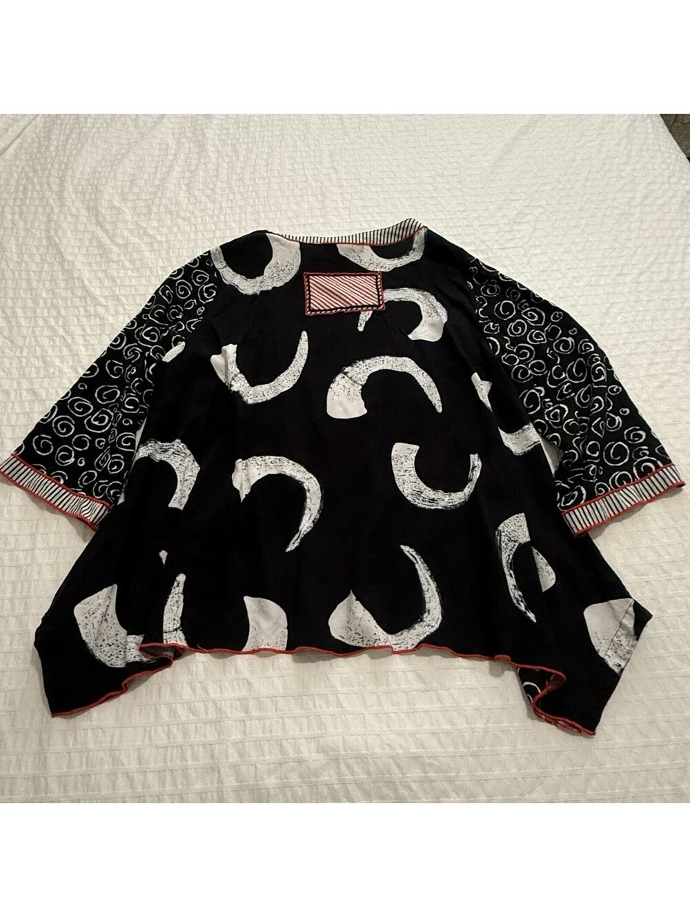 Ali Miles 1X Black Abstract Mixed Media Button Front Handkerchief Hem Tunic Top